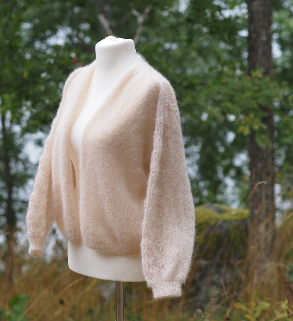 Spitzen-Strickjacke in Creme